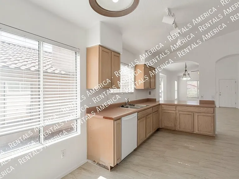 5573 W Dove Of Peace Dr — Photo 9