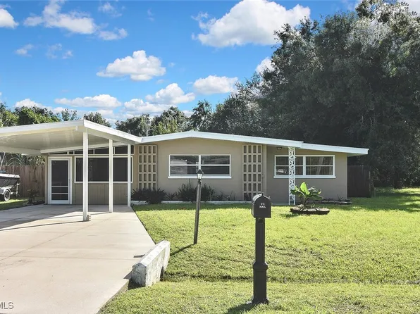 1254 Pinecrest St, North Fort Myers, FL 33903