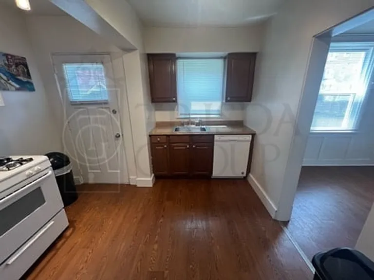 1137 Illinois Ave — Photo 10
