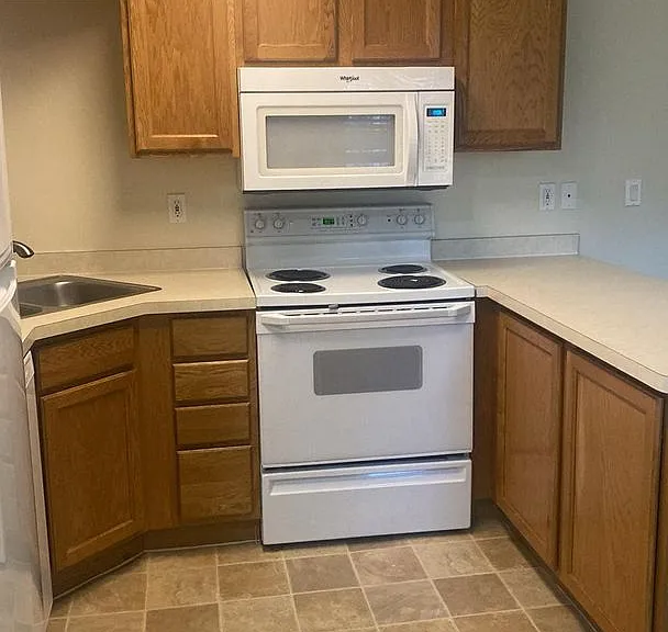 650 N 500 W #204 — Photo 31