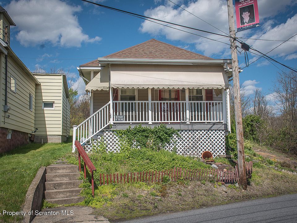 1st image of 226 Rock St