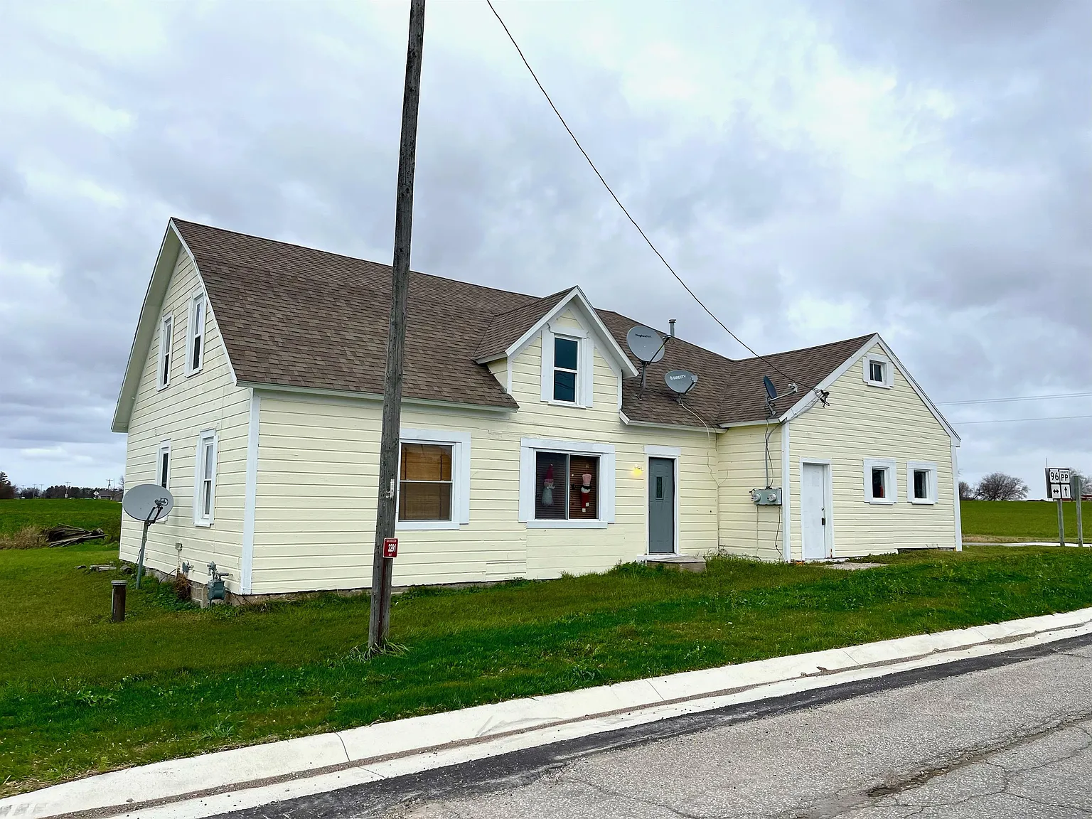 2291 Day Street - Upper — Photo 1