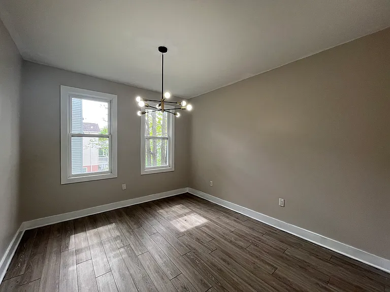 484 Kennedy Blvd #2R — Photo 5