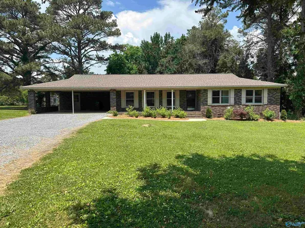 78 Vickie Ln, Albertville, AL 35950