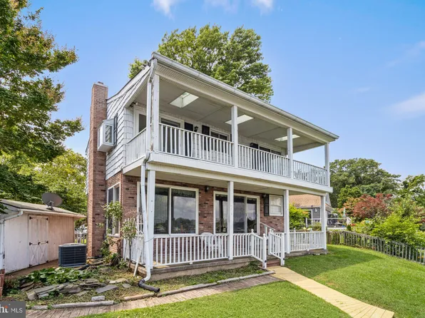 8350 Bear Creek Dr, Baltimore, MD 21222