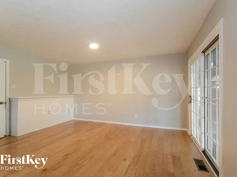 4619 Villa Knoll Dr — Photo 4