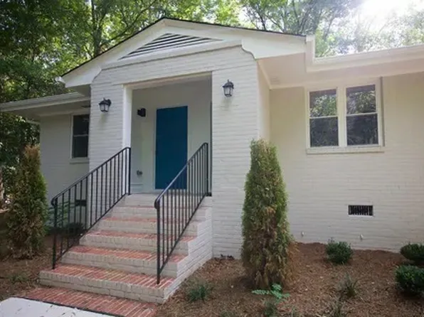 101 W Woodridge Dr #L, Durham, NC 27707