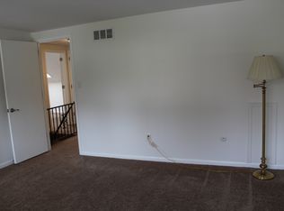 7321 E Hillcrest Ln, Slatington, PA 18080