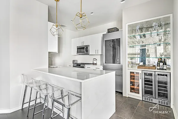 Rented by The Agency | media 4