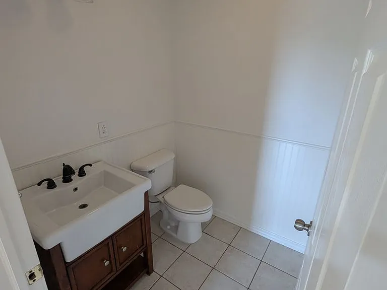 320 S Country Club Rd — Photo 14