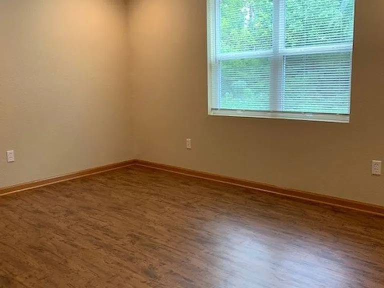 Cedar Pointe Apartments - Thomasville AL — Photo 28