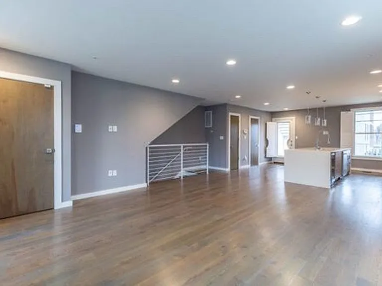 1330 Montello Ave NE #1 — Photo 9