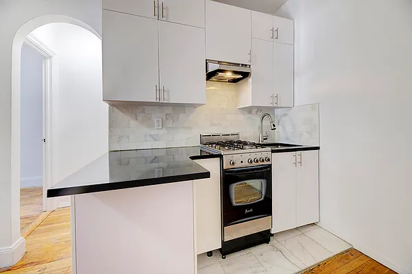 Rented by REAL New York | media 34