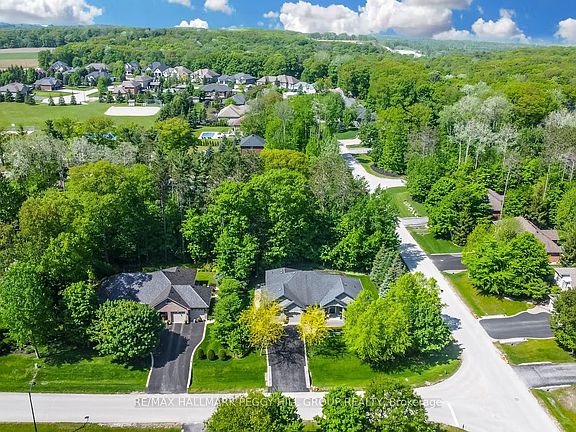 2nd image of 2 Hilltop Ct