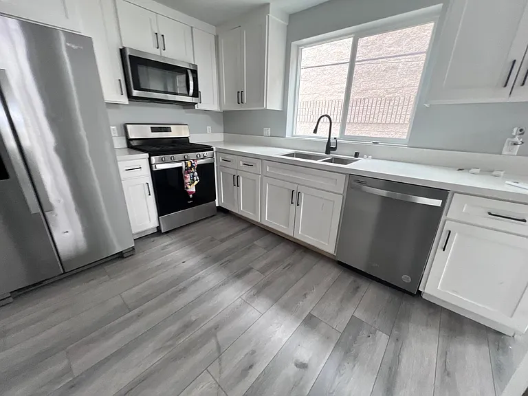 11344 Hatteras St #B12 — Photo 68
