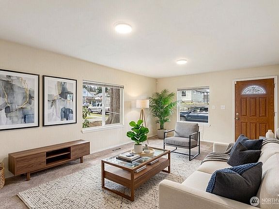 4th image of 3112 S Melrose Street