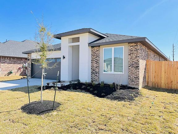 3rd image of 29307 Pikes Peak Dr