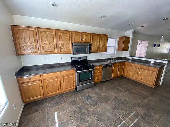 5th image of 10983 Milazzo St