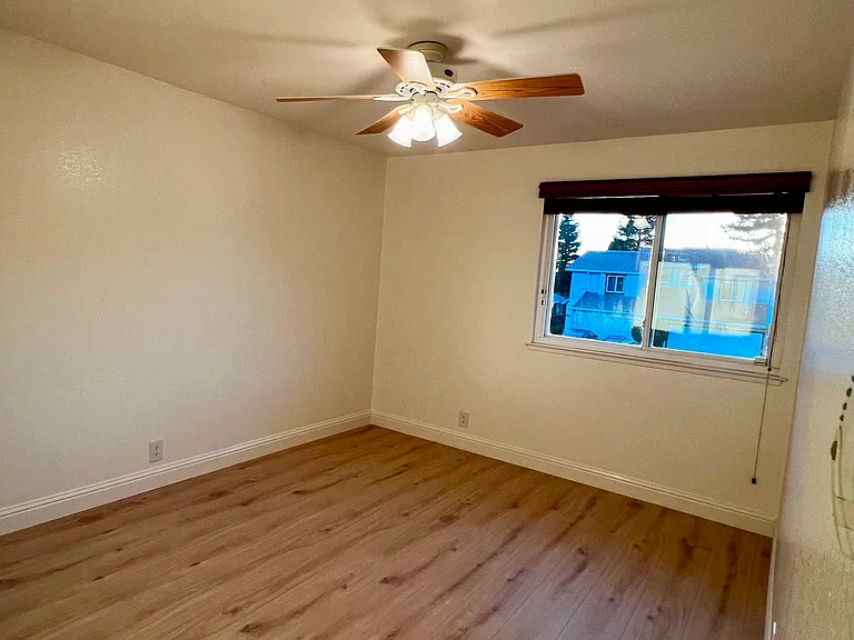 37840 Essanay Pl — Photo 14