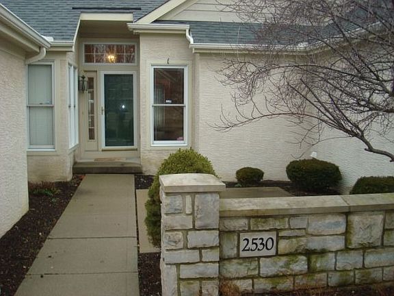 2nd image of 2530 E Vi Lilly Cres