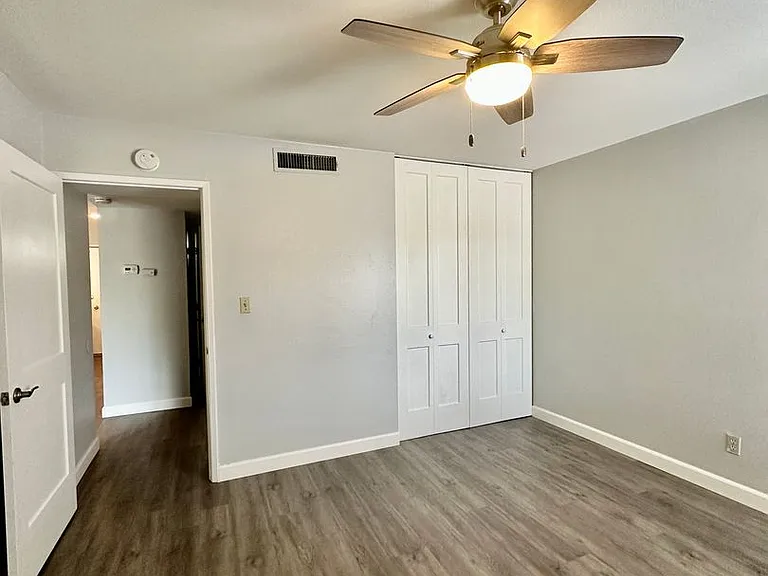 745 F St #2 — Photo 14
