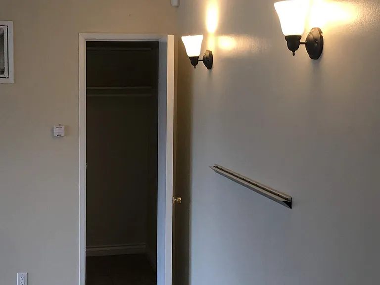 805 Glenway Dr #217 — Photo 5