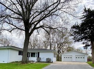 1814 Dipper Ln, Decatur, IL 62521