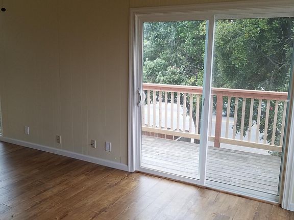Living room with balcony doors