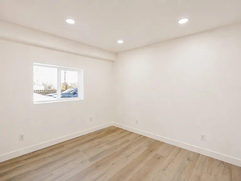 6187 Vanessa St — Photo 13