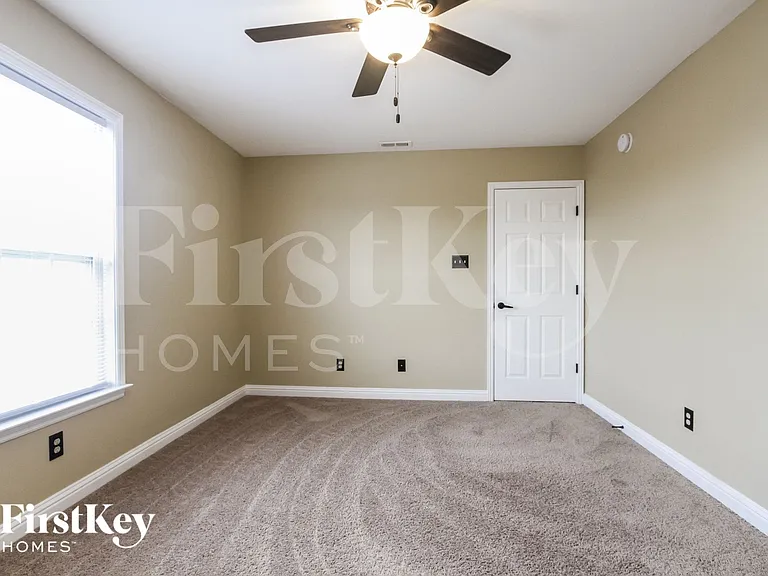 1441 Dowell St — Photo 12