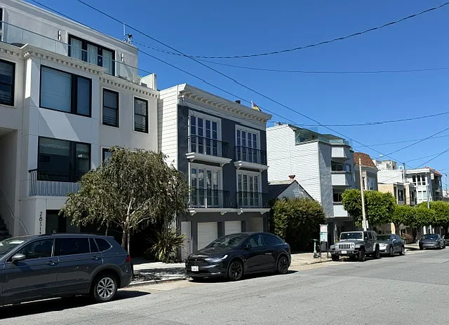 2840 Greenwich St — Photo 35
