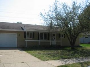 1001 E Roeland Ave, Appleton, WI 54915