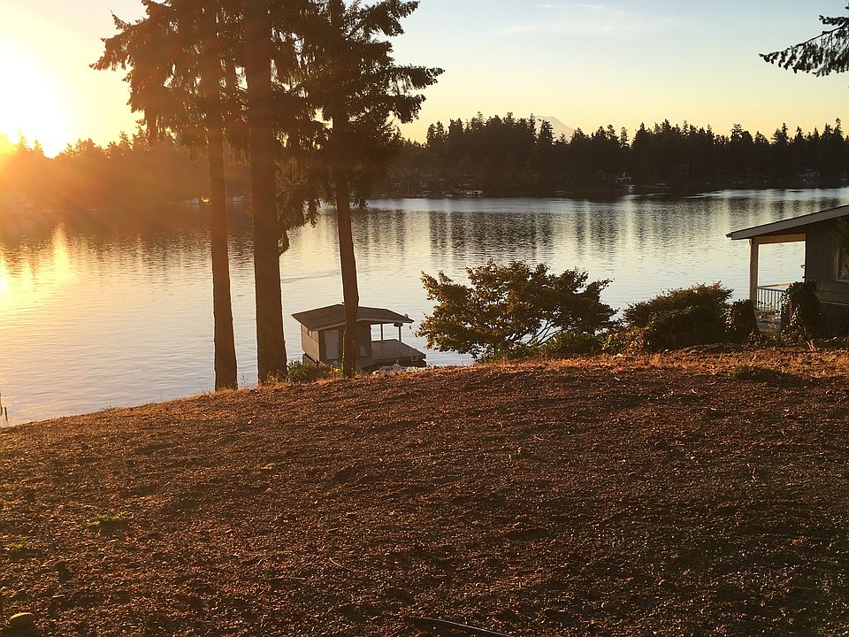 Sunrise Views of Mt. Rainier