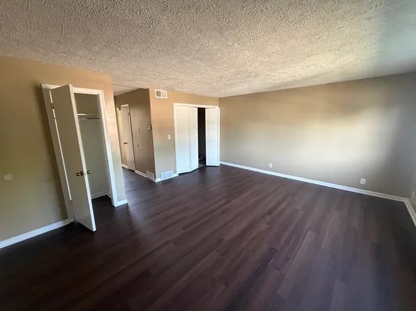 1849 E Dodge St APT A, Fremont, NE 68025