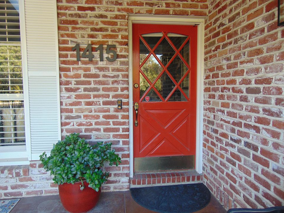 1st image of 1415 W Meadow Ave