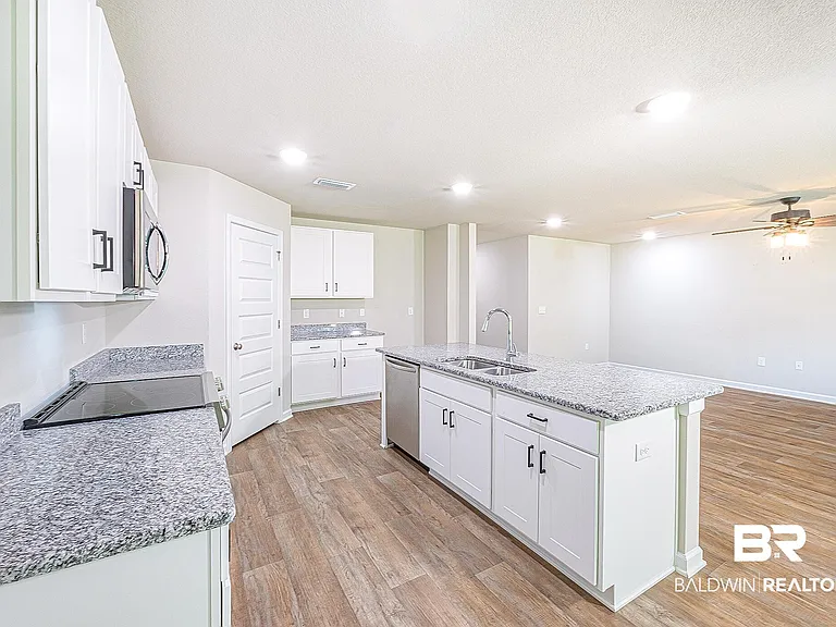 24606 Alamitos Trace Dr — Photo 17