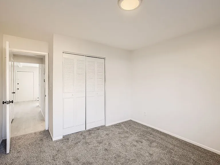 1612 Garfield Ave — Photo 8