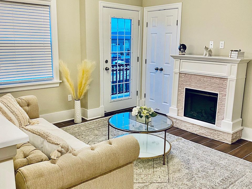 1163 Montauk Hwy Copiague, NY, 11726 Apartments for Rent Zillow