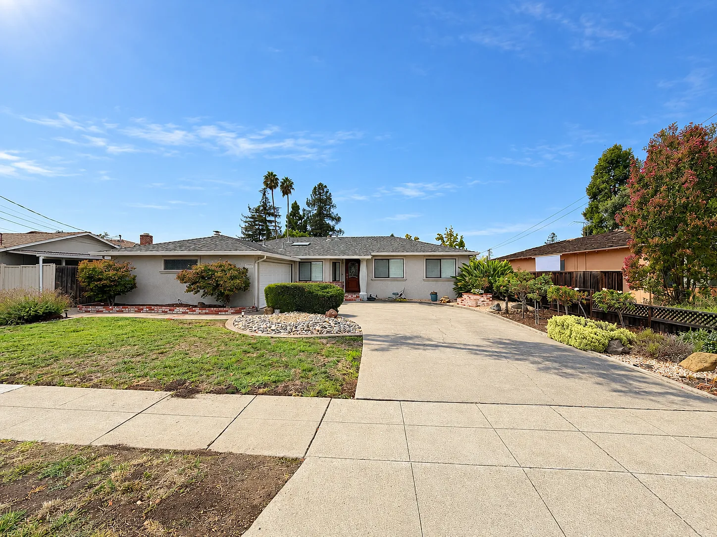 4 bed, 2024 sqft, $5,000 — Photo 1
