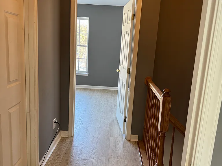 46 Coachlight Dr — Photo 12