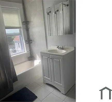 2 bed, 1100 sqft, $2,900 — Photo 3