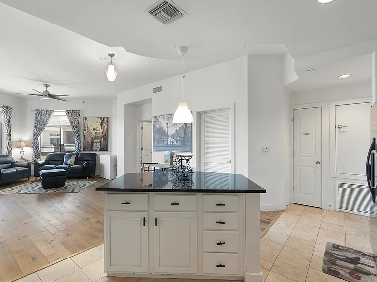 945 E Playa Del Norte Dr #5002 — Photo 3