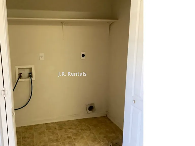 413 Brittney Way #C — Photo 20