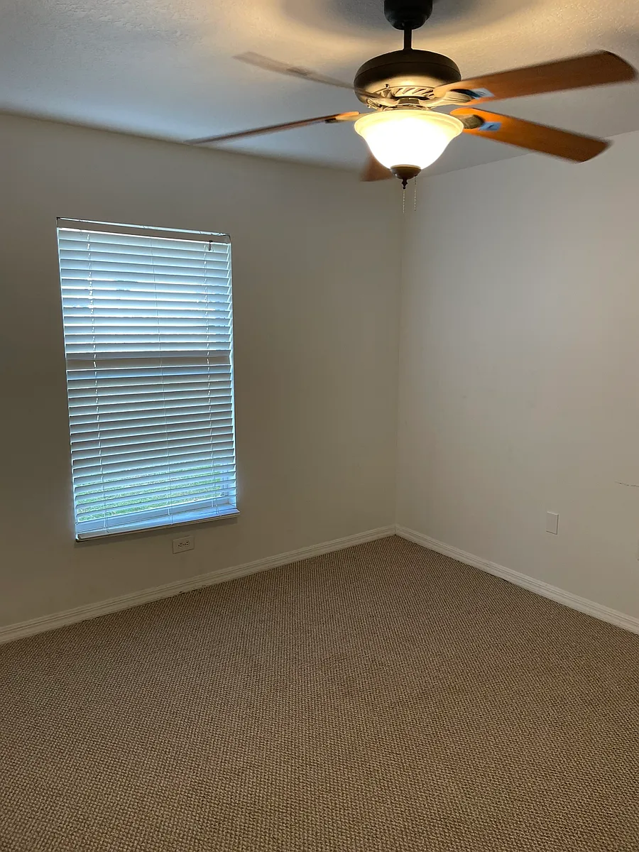 Middle bedroom - 1308 Avonwood Ct