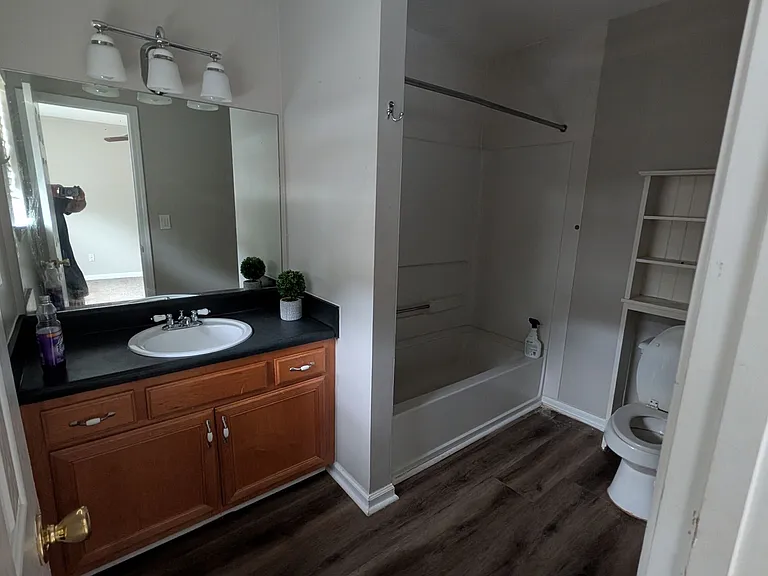 370 Brentwood Dr — Photo 12