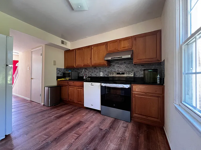 25 Marwood Ct — Photo 7