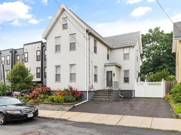 19 Carter St, Everett, MA 02149