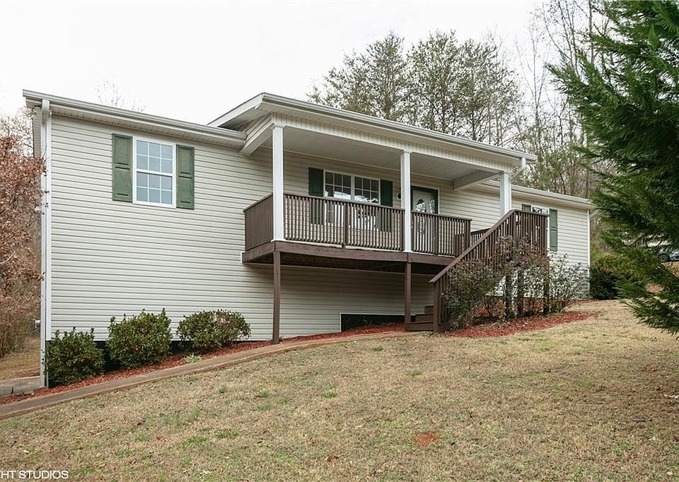 1st image of 442 Freeman Dr