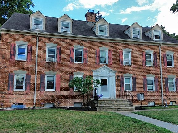 3rd image of 2813 Clarendon Ave NW