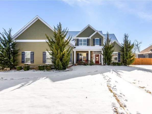 905 Covent Gdns, Cave Springs, AR 72718